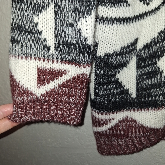 Unionbay Geo Fair Isle Mika Cardigan  Size Medium - Picture 4 of 5